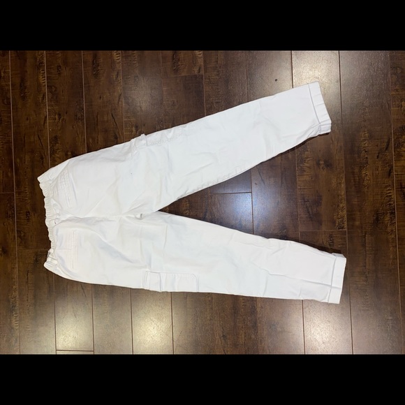 White cargo pants - Picture 2 of 2